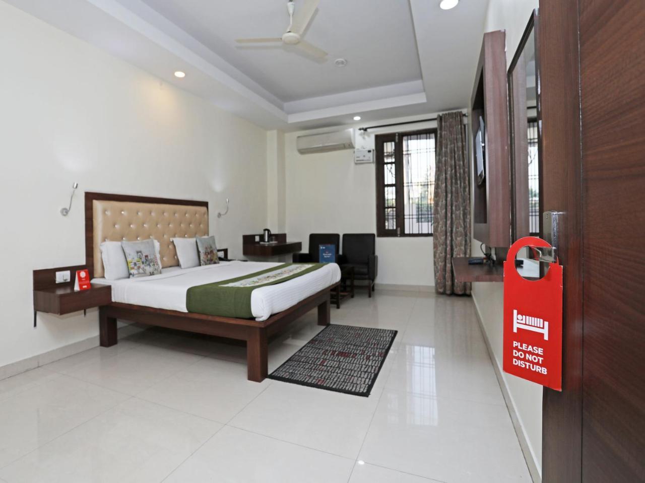 Oyo 680 Hotel Ranjana Heritage Lucknow Exterior foto